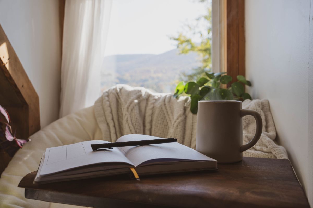 The Ultimate Guide to Journalling Your House Move